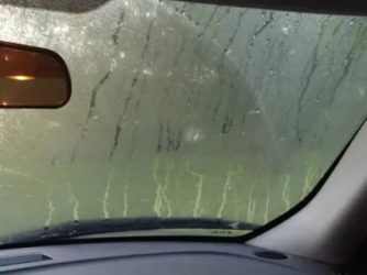 Как предотвратить запотевание стекол в автомобиле?